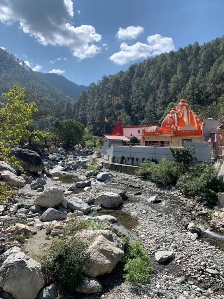 kainchi dham 1