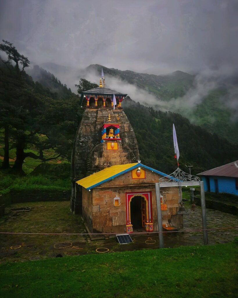 madhmaheshwar temple